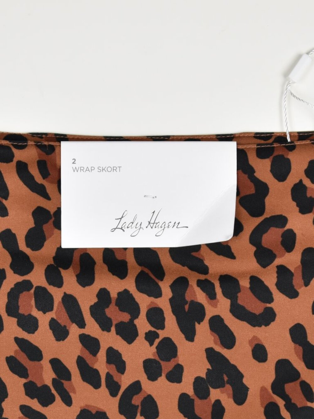 Lady Hagen 17" Wrap Skort Skirt Leopard NEW - 2 - Picture 7 of 7